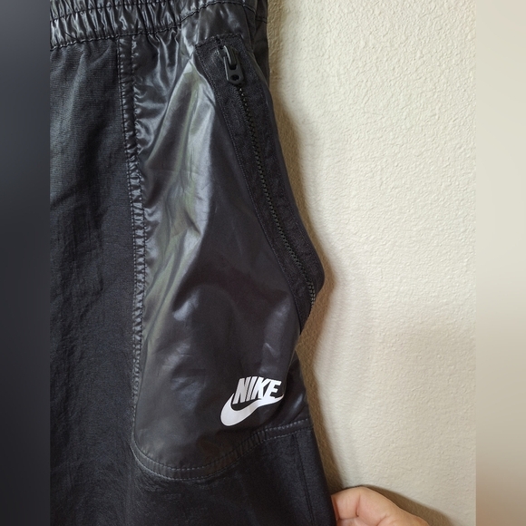 Nike Contrast Black Track Pants.   Pull on. Unisex. Mens Size XXL - Picture 4 of 9